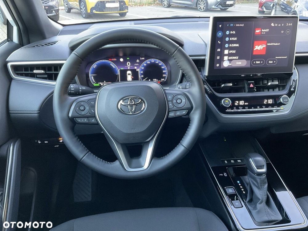 Toyota Corolla Cross - 12