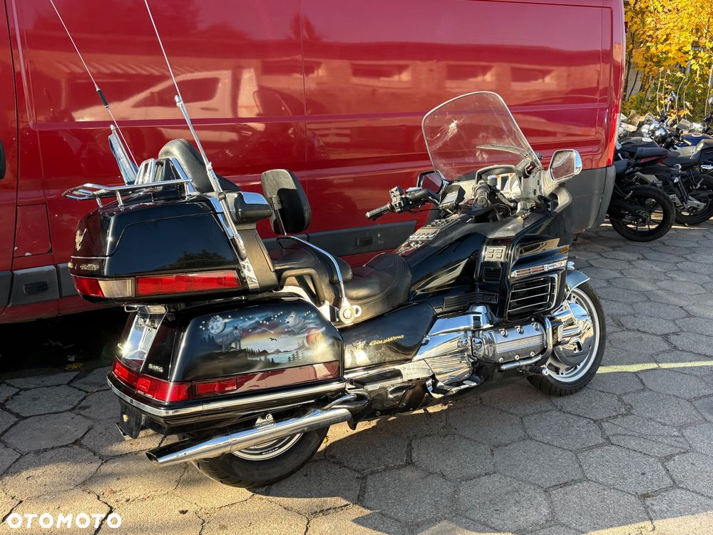 Honda GL - 22