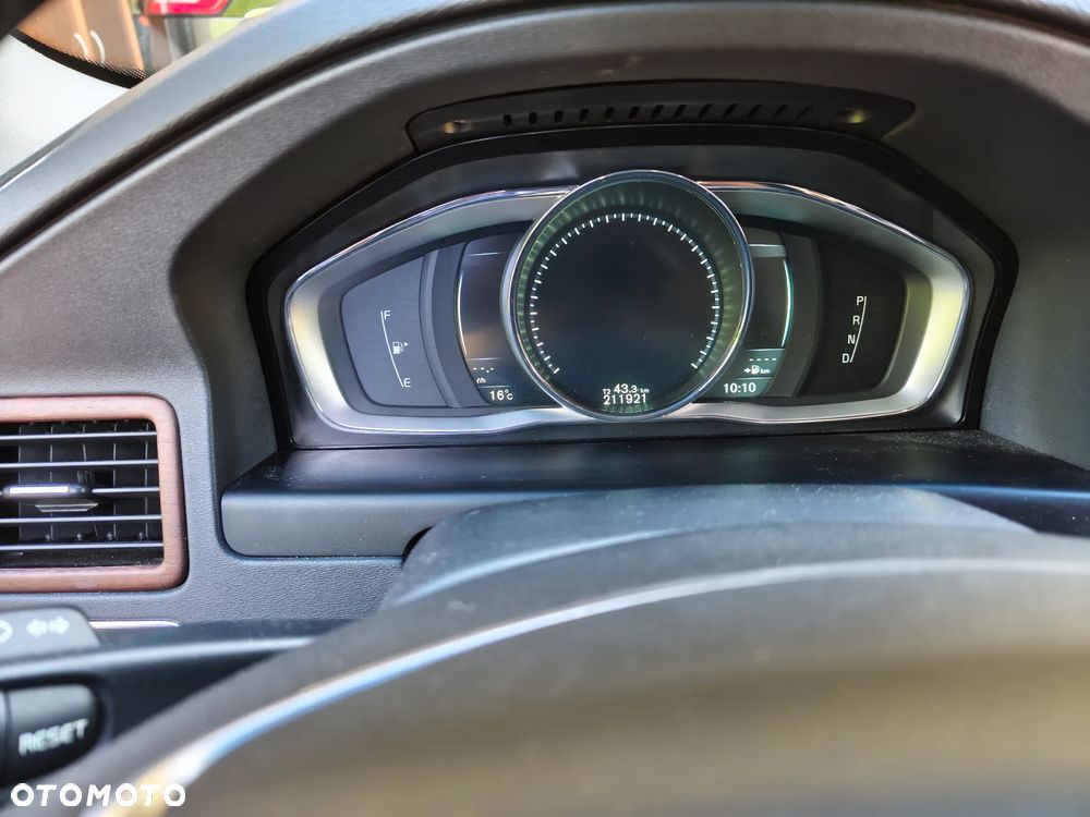 Volvo XC 70 - 20