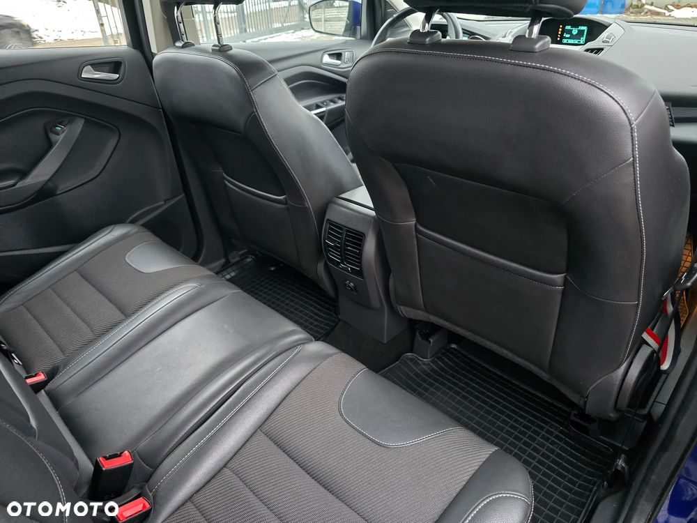 Ford Kuga 2.0 TDCi 4x4 Titanium - 10