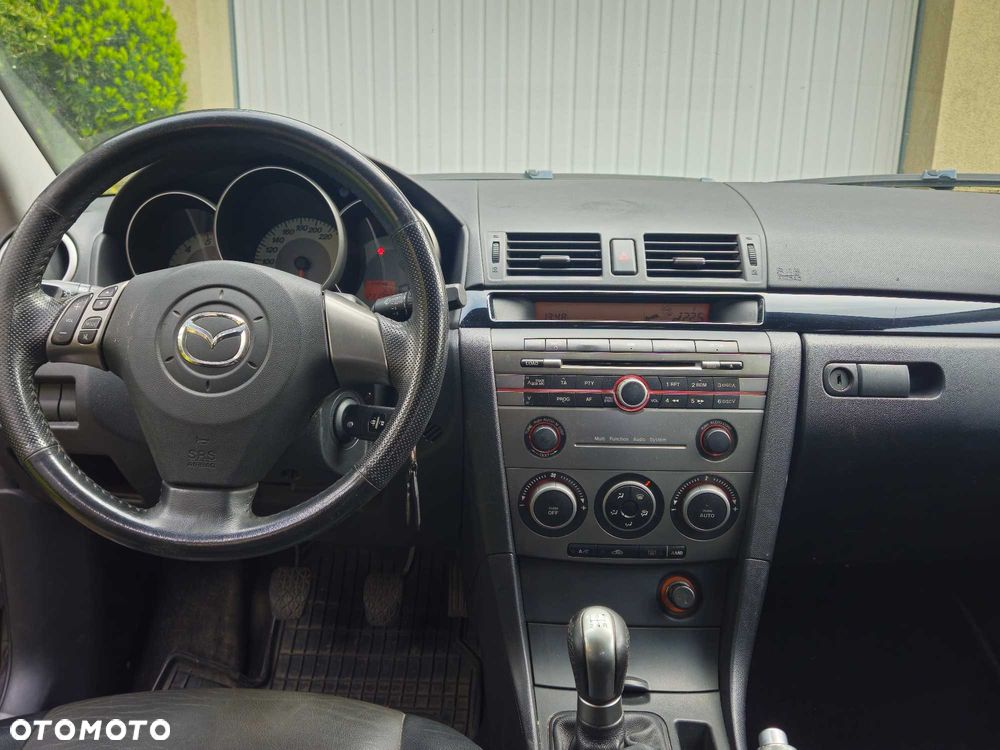 Mazda 3 - 8