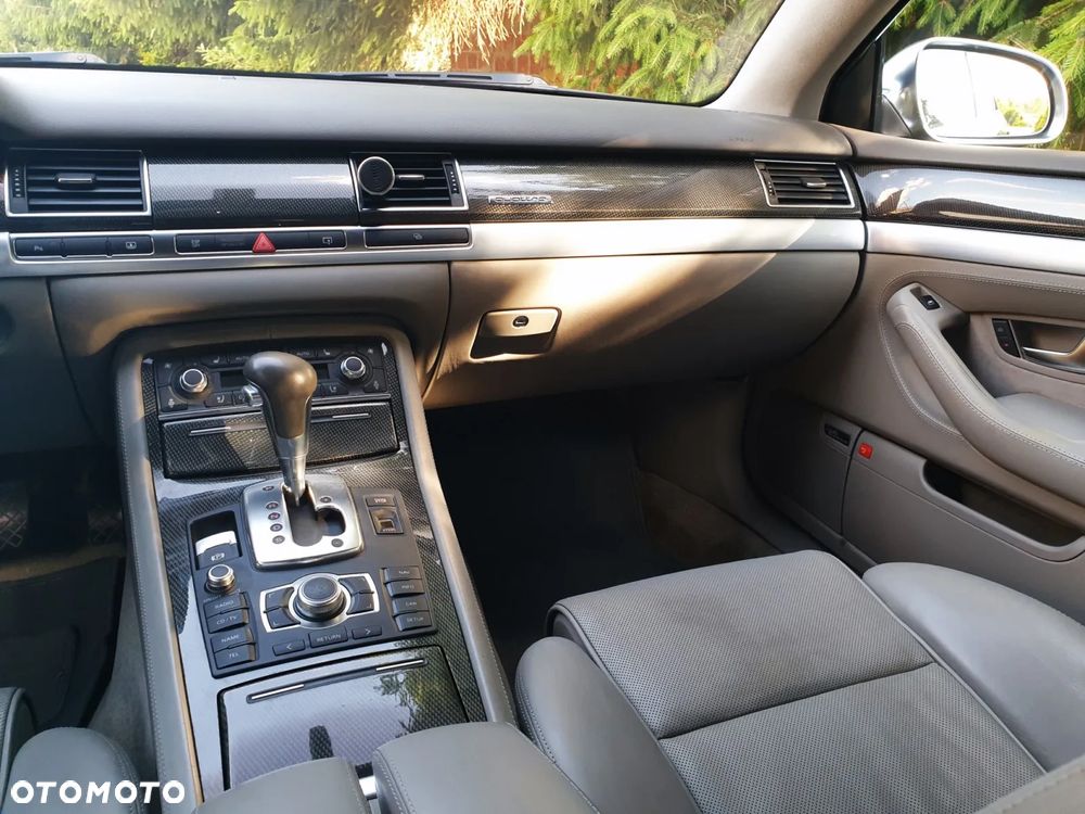 Audi S8 - 14
