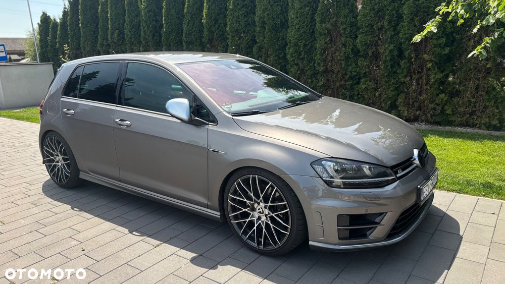 Volkswagen Golf - 12