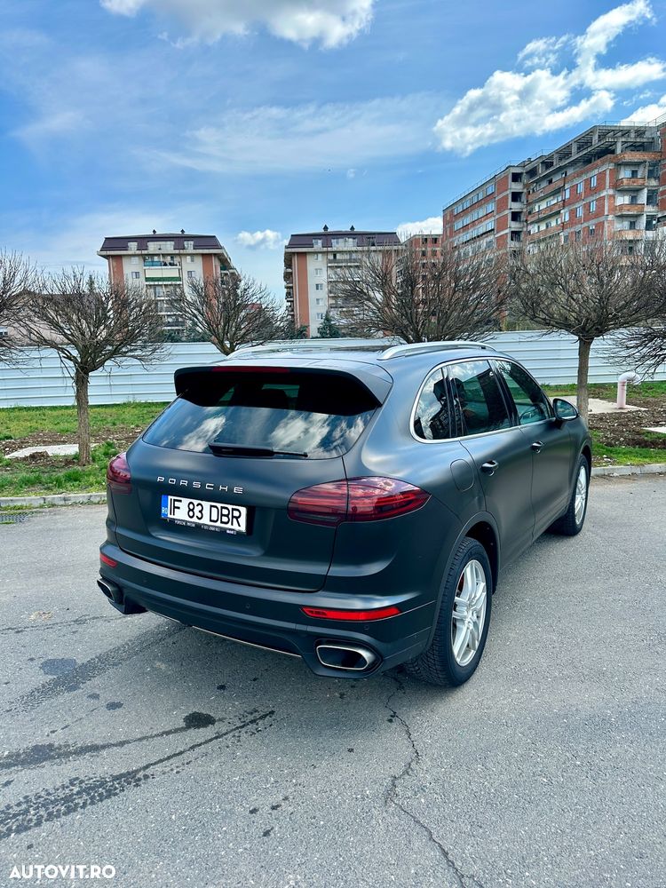 Porsche Cayenne Tiptronic S - 4