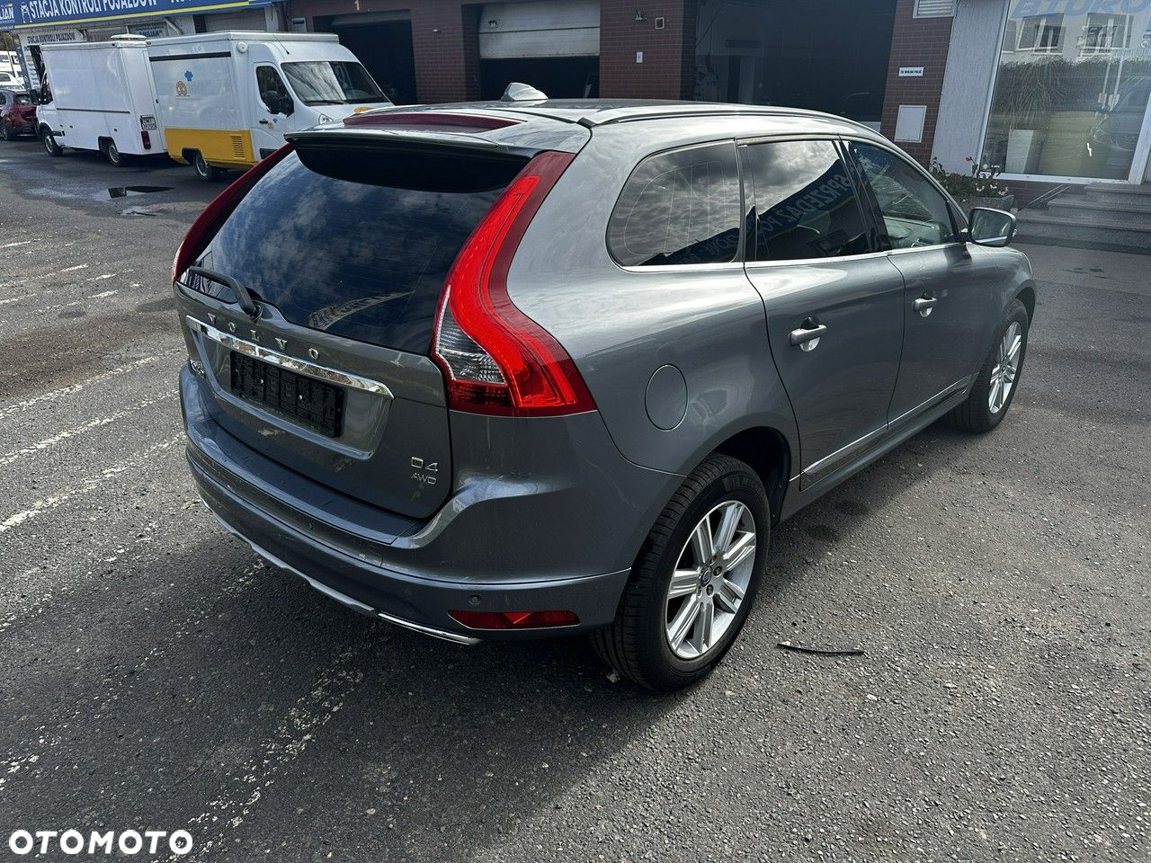 Volvo XC 60 D4 AWD Geartronic Momentum - 3