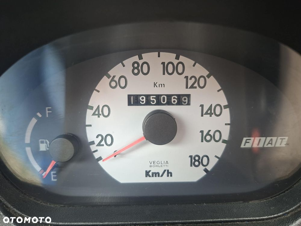 Fiat Seicento Young - 14