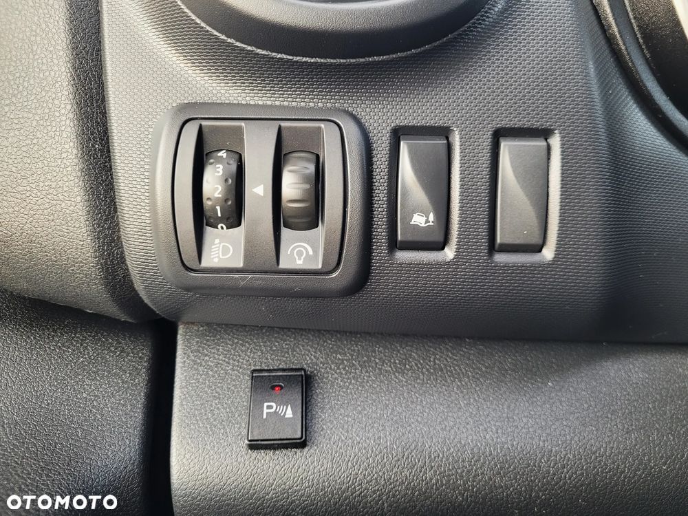 Renault Trafic LONG ZABUDOWA KLIMA KAMERA TEMPOMAT FV23% - 39