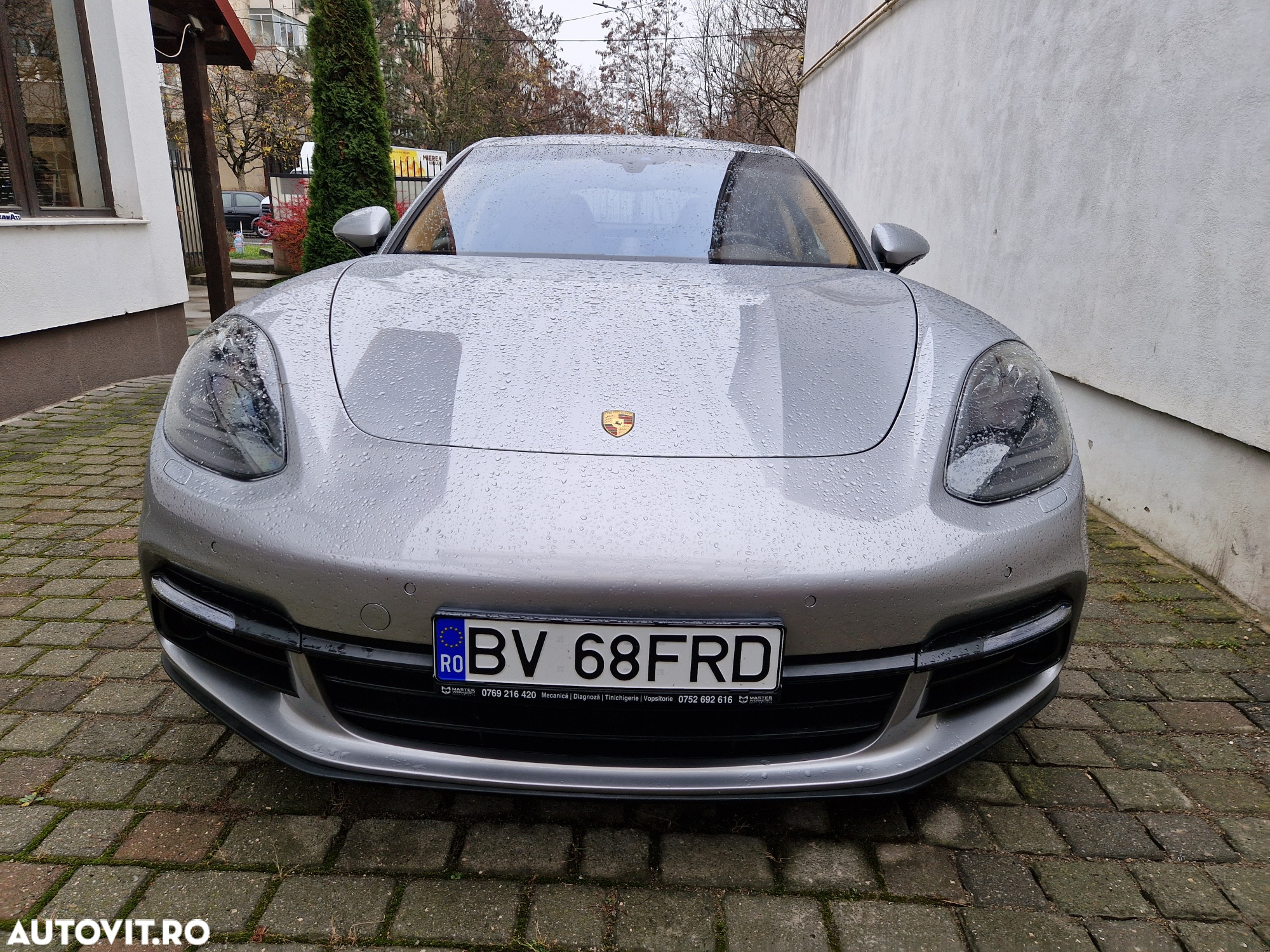 Porsche Panamera - 35