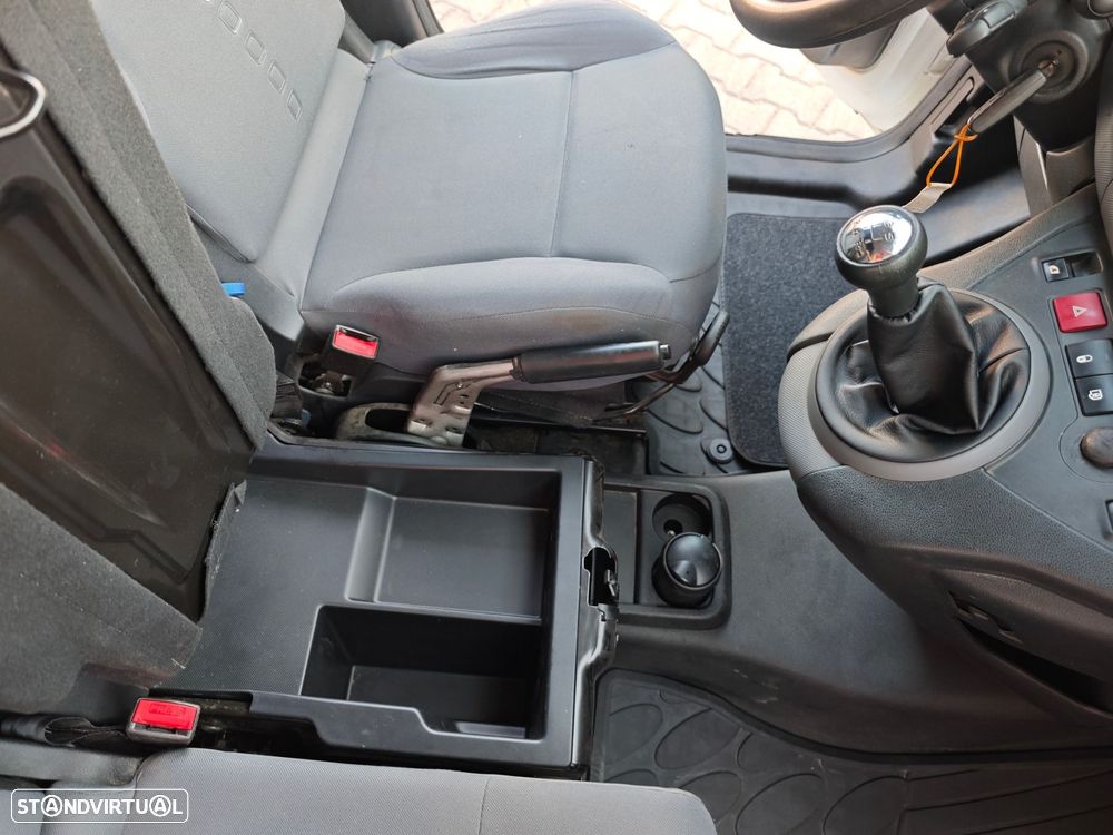 Citroën Berlingo 1.6 BlueHDi Feel - 17