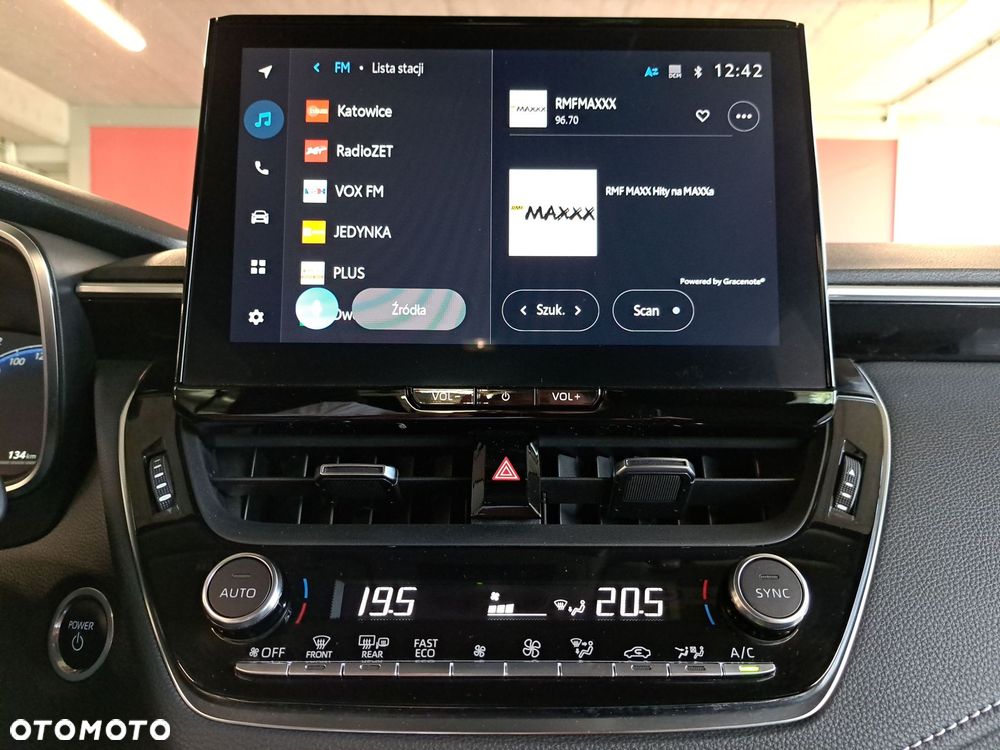 Toyota Corolla 1.8 Hybrid Comfort - 22