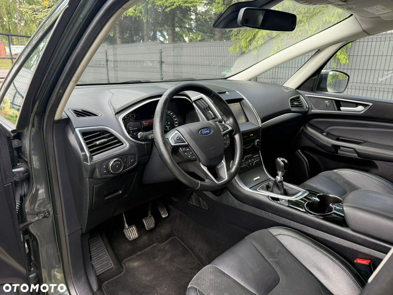 Ford S-Max - 8