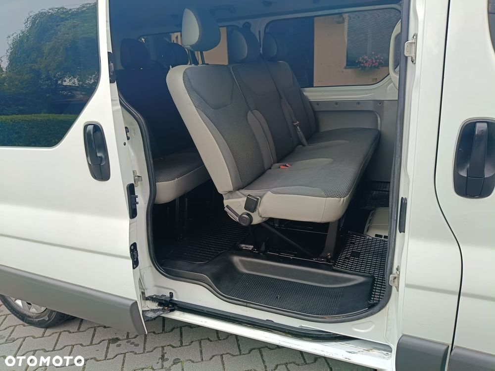 Opel Vivaro - 29