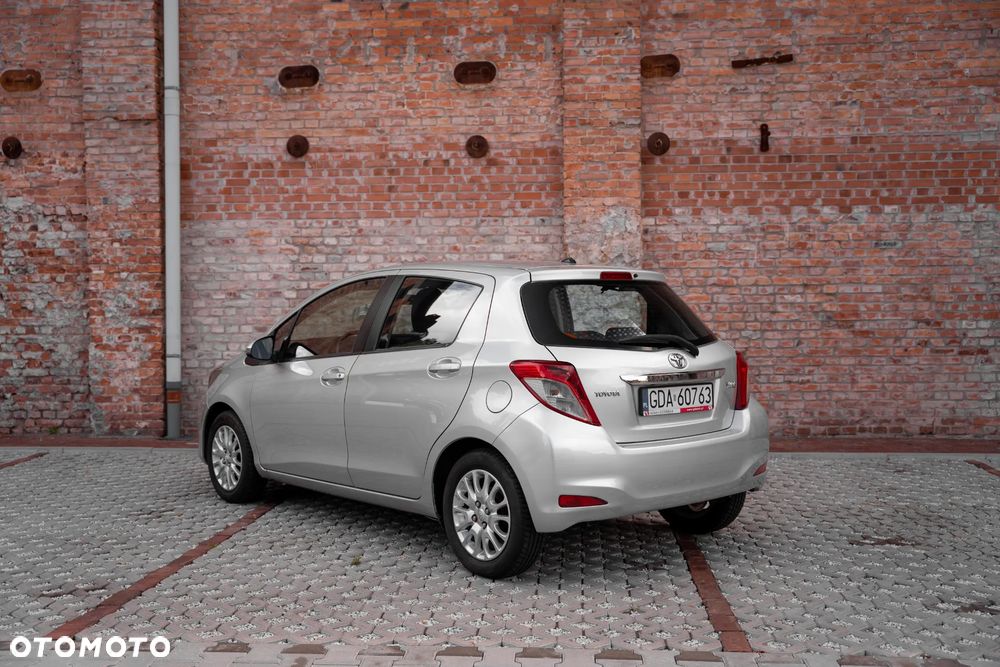 Toyota Yaris 1.0 Terra EU5 - 5
