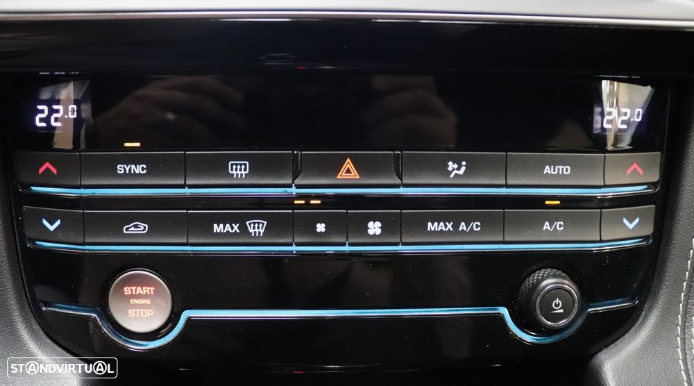 Jaguar F-Pace 2.0 i4D R-Sport Aut. - 32