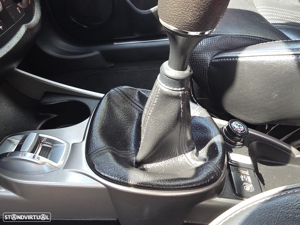 Alfa Romeo MiTo 1.3 JTDM ECO Impression - 37