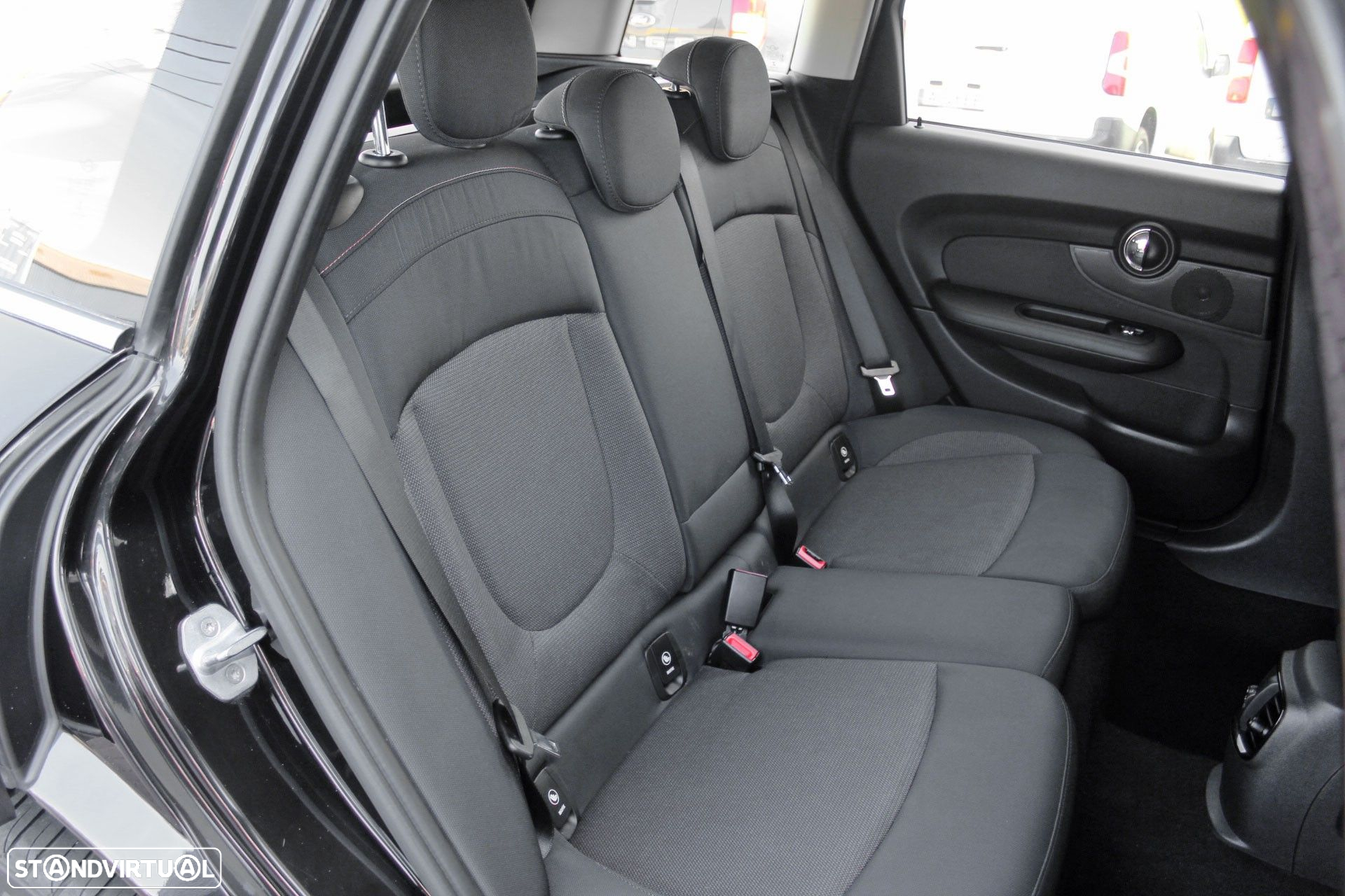 MINI Clubman One D - 12