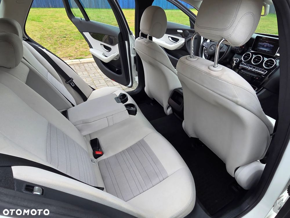Mercedes-Benz Klasa C 200 (BlueTEC) d Exclusive - 26