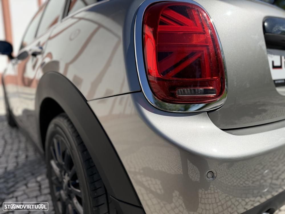 MINI 5 Portas Cooper D Auto - 10