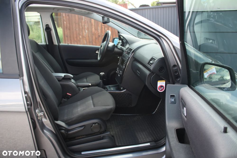Mercedes-Benz Klasa A 160 CDI DPF BlueEFFICIENCY Special Edition - 23