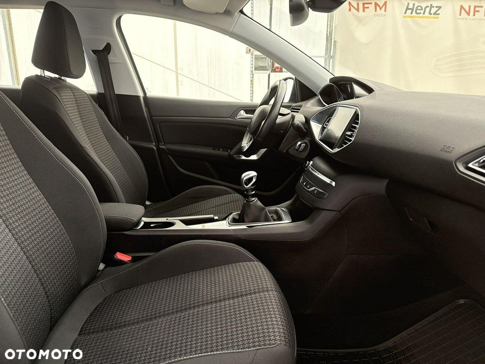 Peugeot 308 - 22