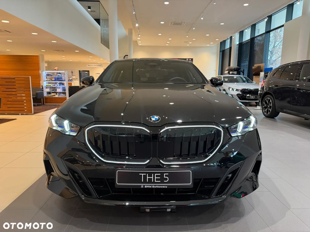BMW Seria 5 520d xDrive mHEV M Sport - 2