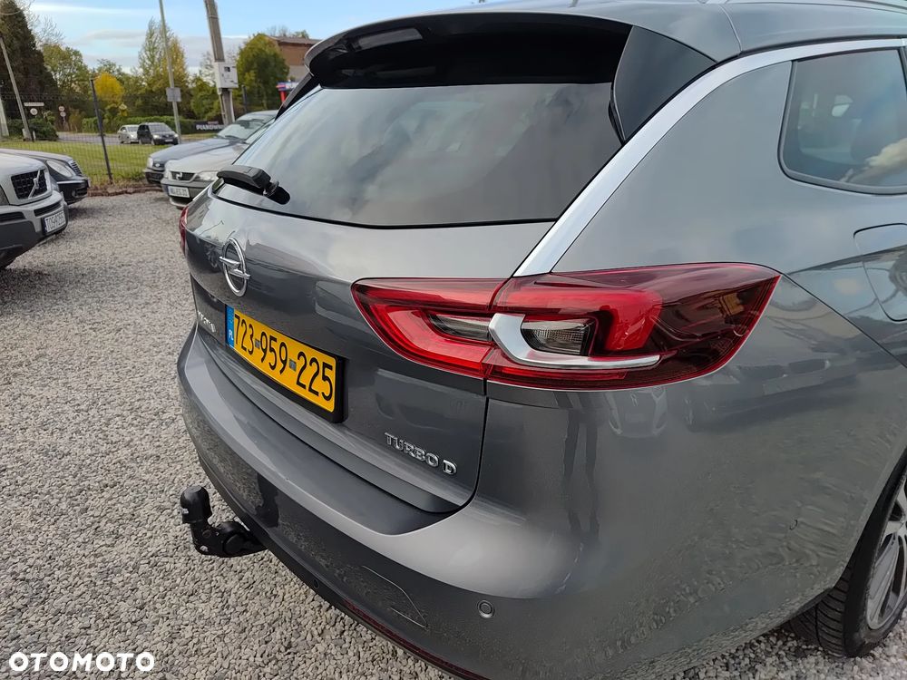 Opel Insignia - 12