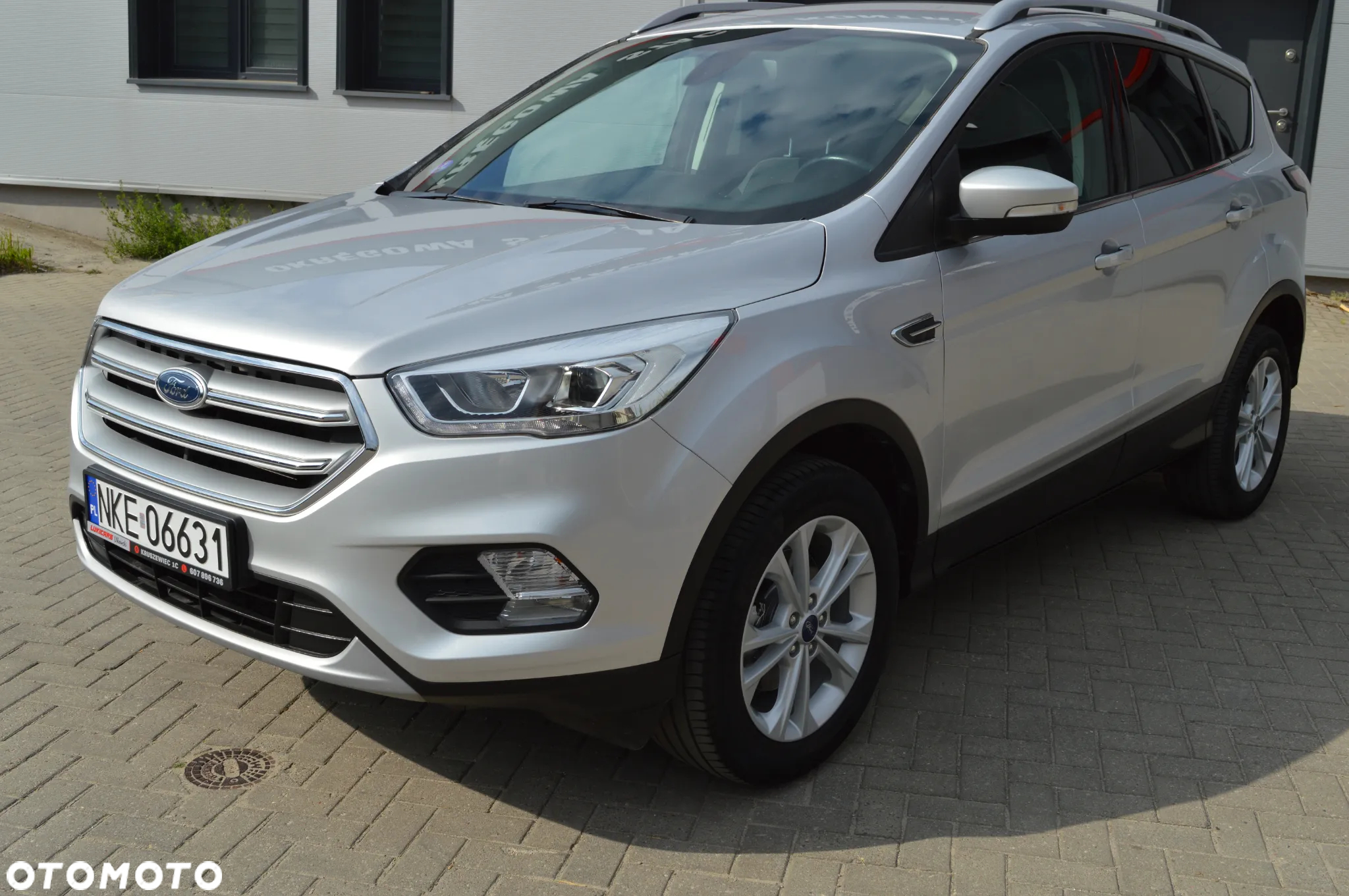 Ford Kuga 1.5 EcoBoost 2x4 Titanium - 5