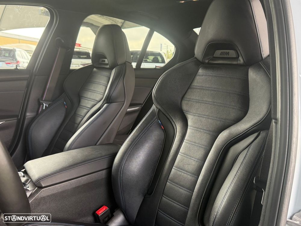 BMW 330 e Pack Desportivo M Auto - 42