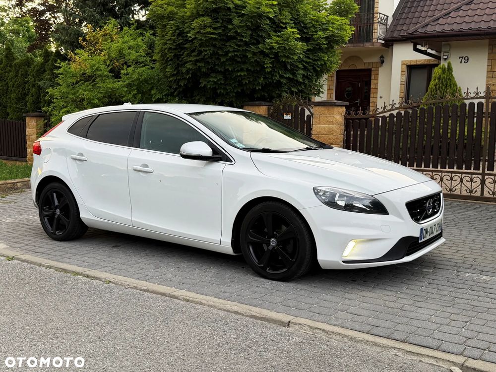 Volvo V40 D2 R Design - 13
