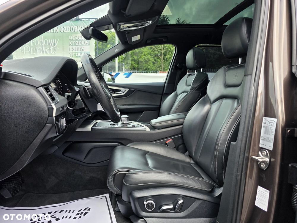 Audi Q7 - 7