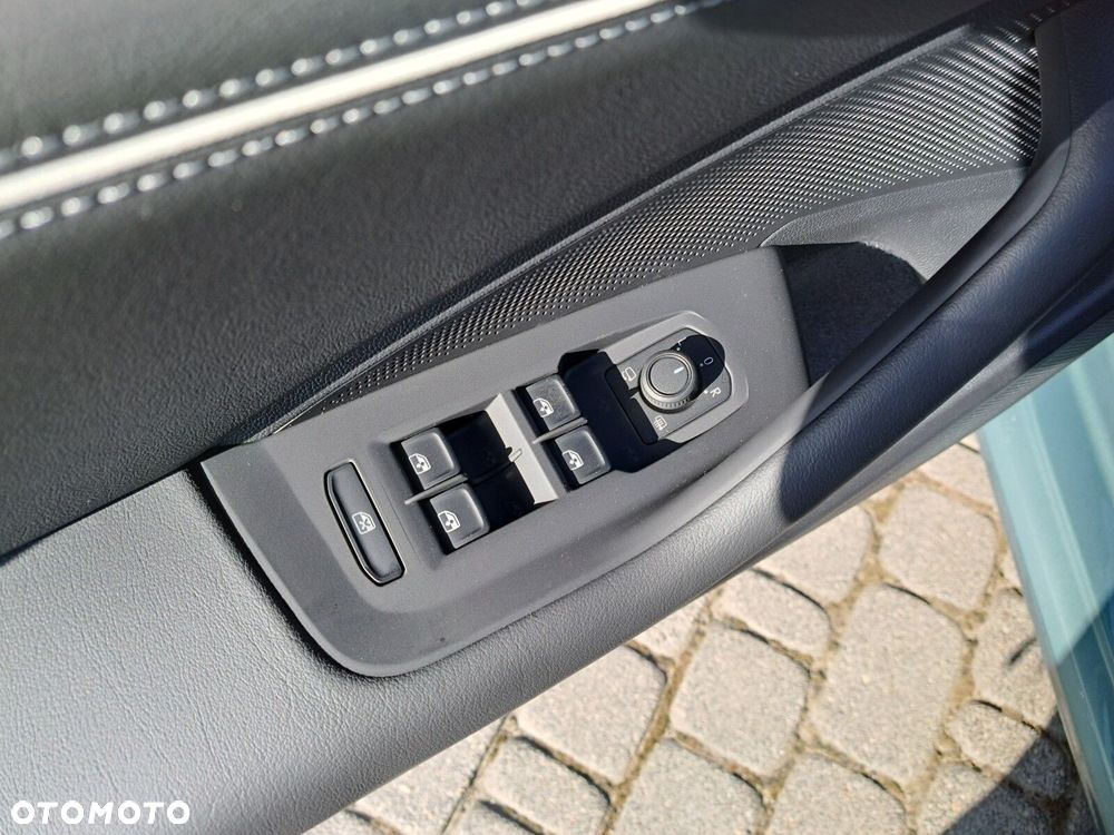 Volkswagen Passat - 15