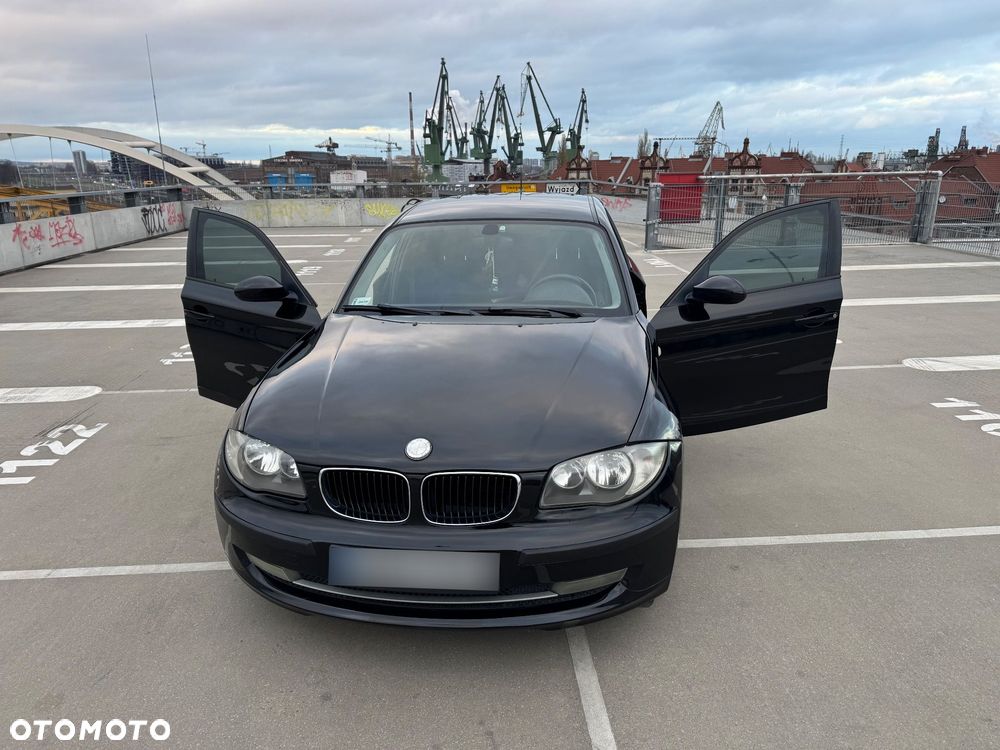 BMW Seria 1 118d DPF - 1