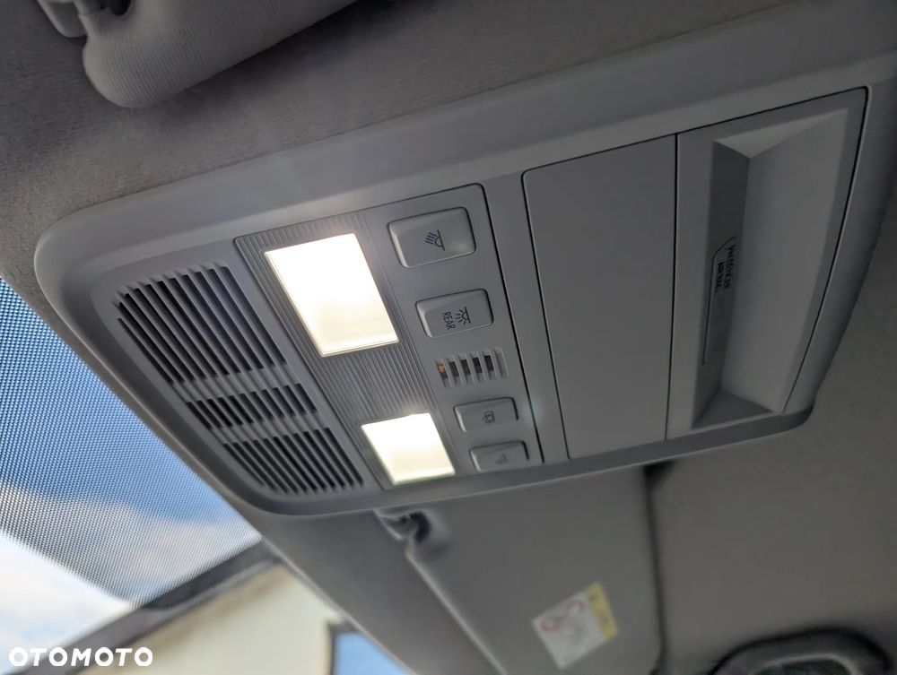 Volkswagen Transporter - 18