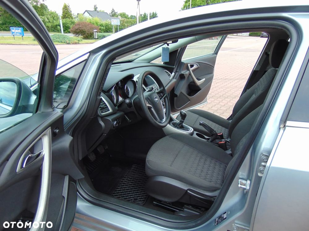 Opel Astra 1.7 CDTI DPF Exklusiv - 21
