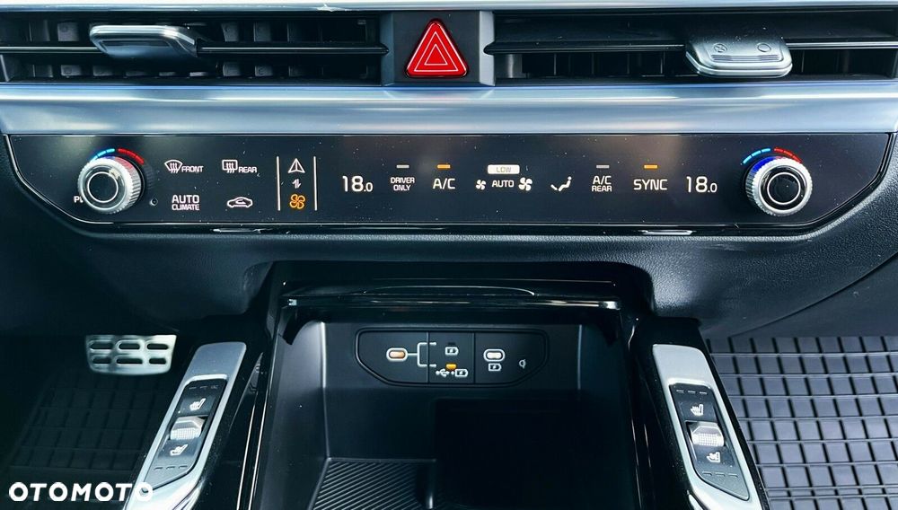 Kia Sorento 1.6 T-GDI HEV Prestige Line 6os - 30