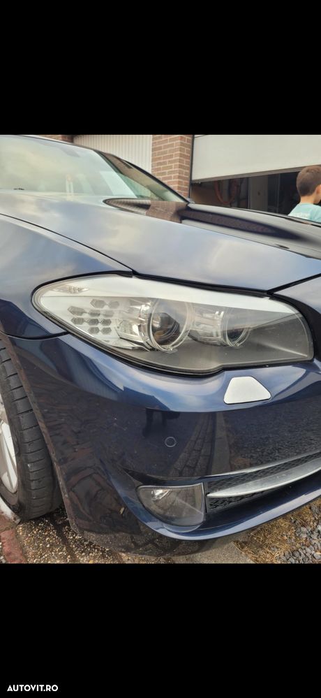 BMW Seria 5 520d - 14