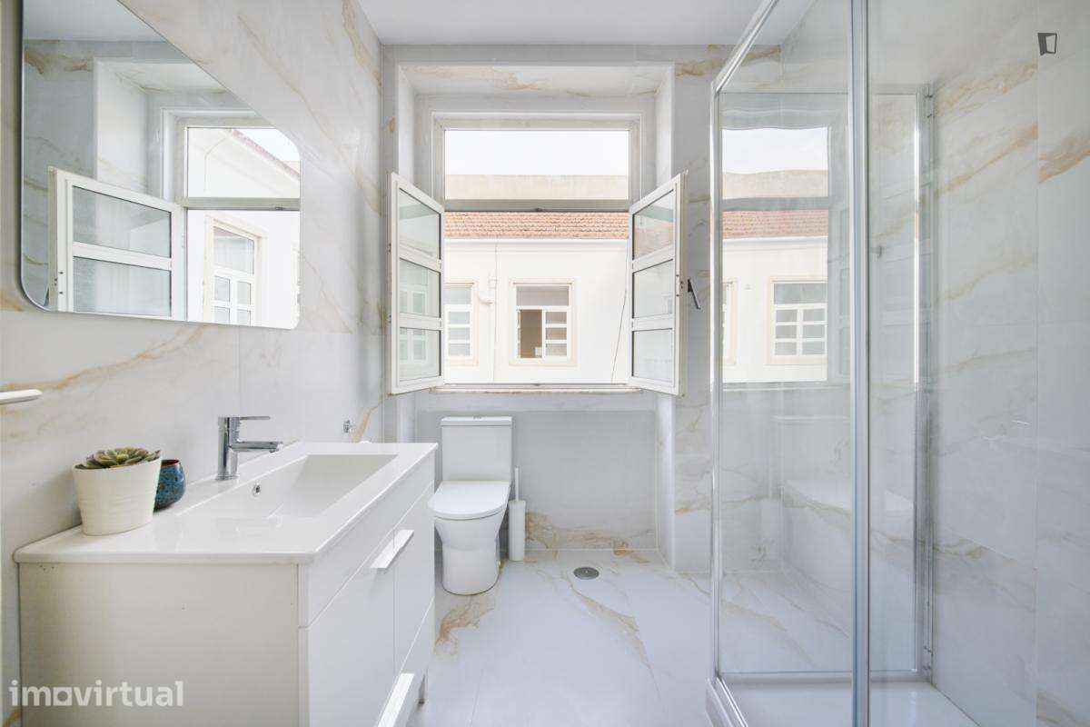 Quarto - localizado em Alcântara Lisbon - Grande imagem: 3/31
