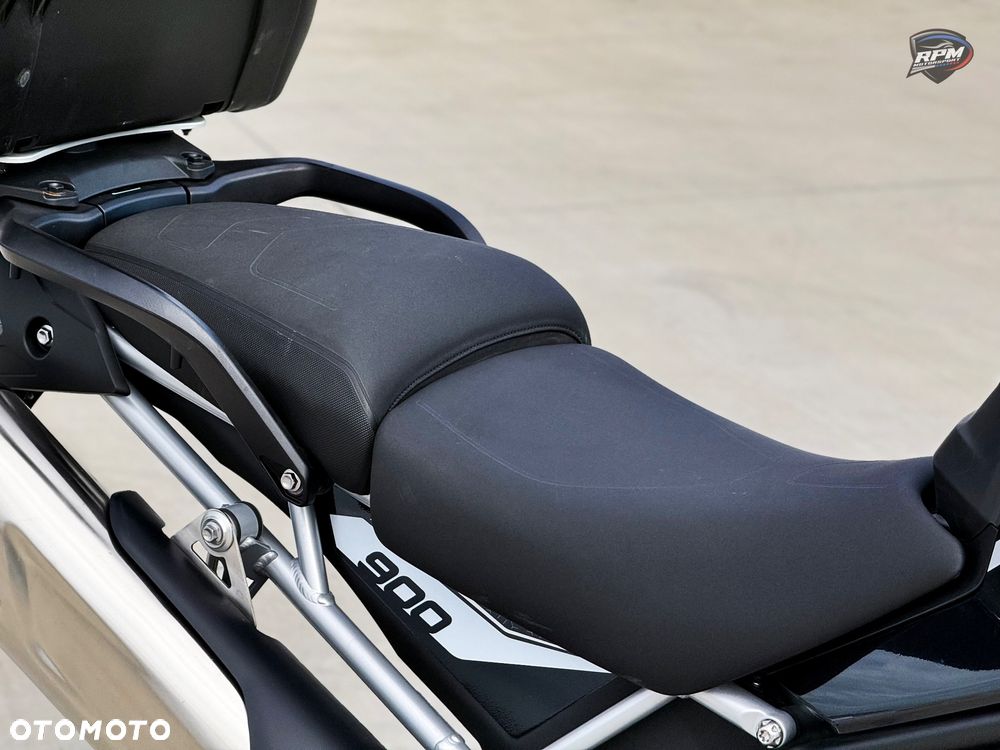 Triumph Tiger - 27
