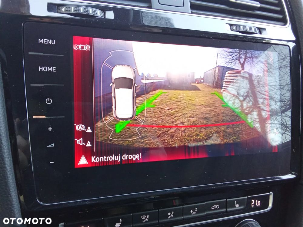 Volkswagen Golf - 18