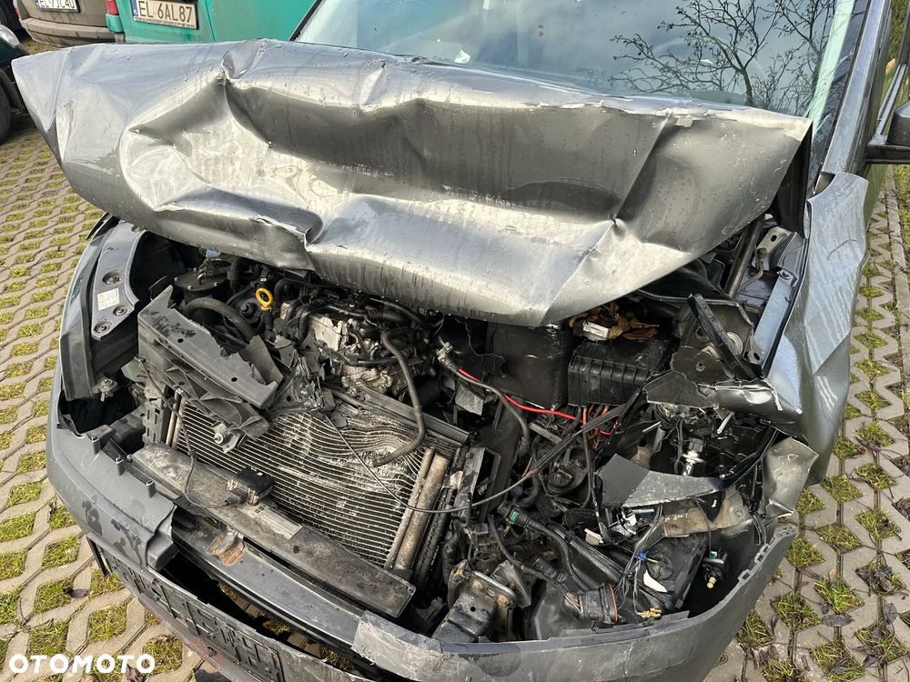 Volkswagen Caddy 2.0 TDI Comfortline - 2