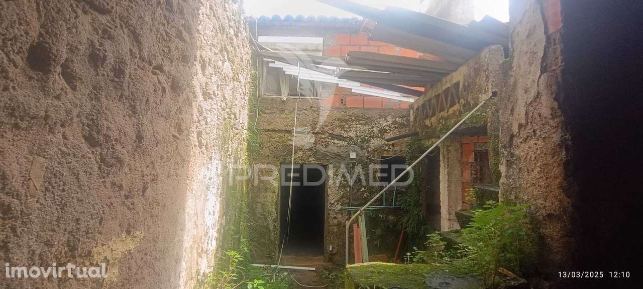 Casa antiga no centro histórico em Nisa - Grande imagem: 2/11