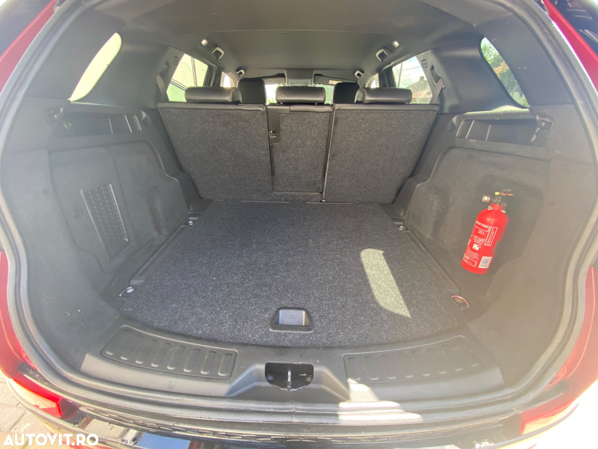 Land Rover Discovery Sport 2.0 l TD4 HSE Luxury - 16