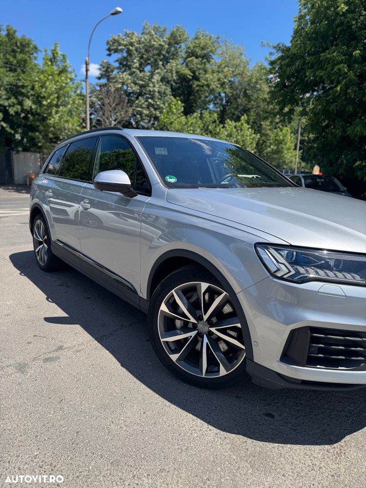Audi Q7 3.0 55 TFSIe quattro Tiptronic S Line - 5
