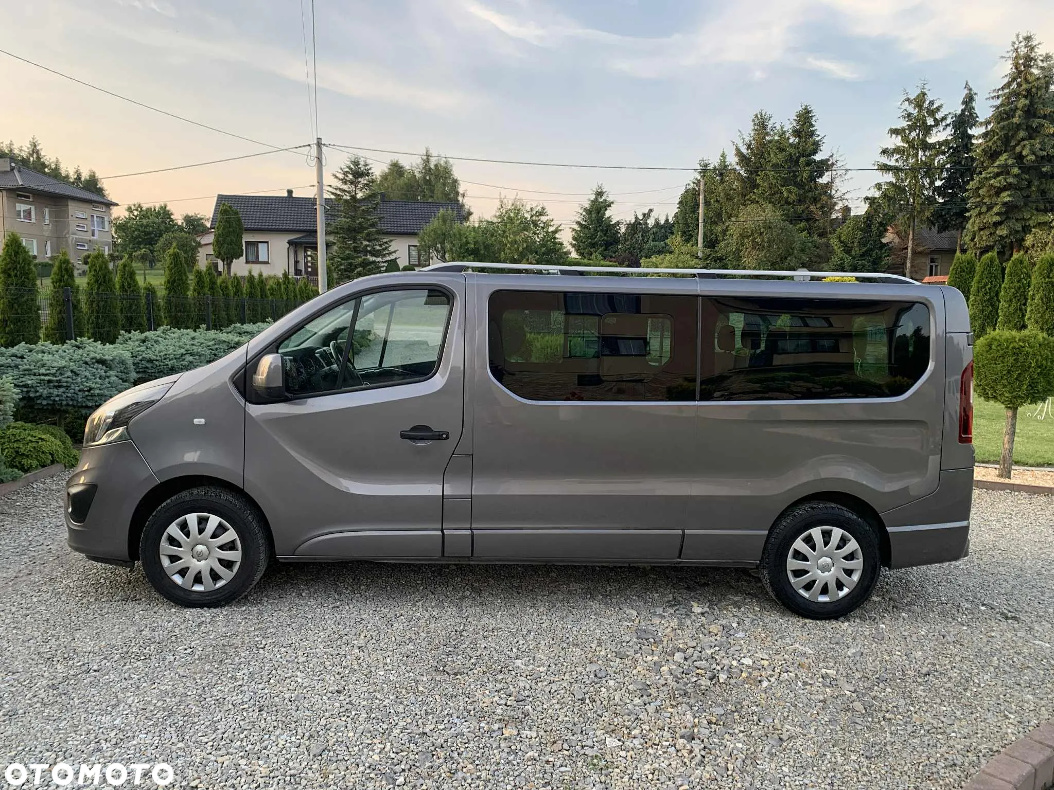 Opel Vivaro - 6