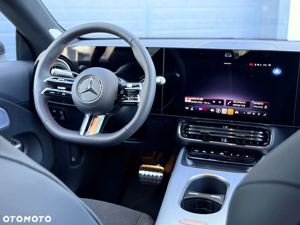 Mercedes-Benz CLA - 11