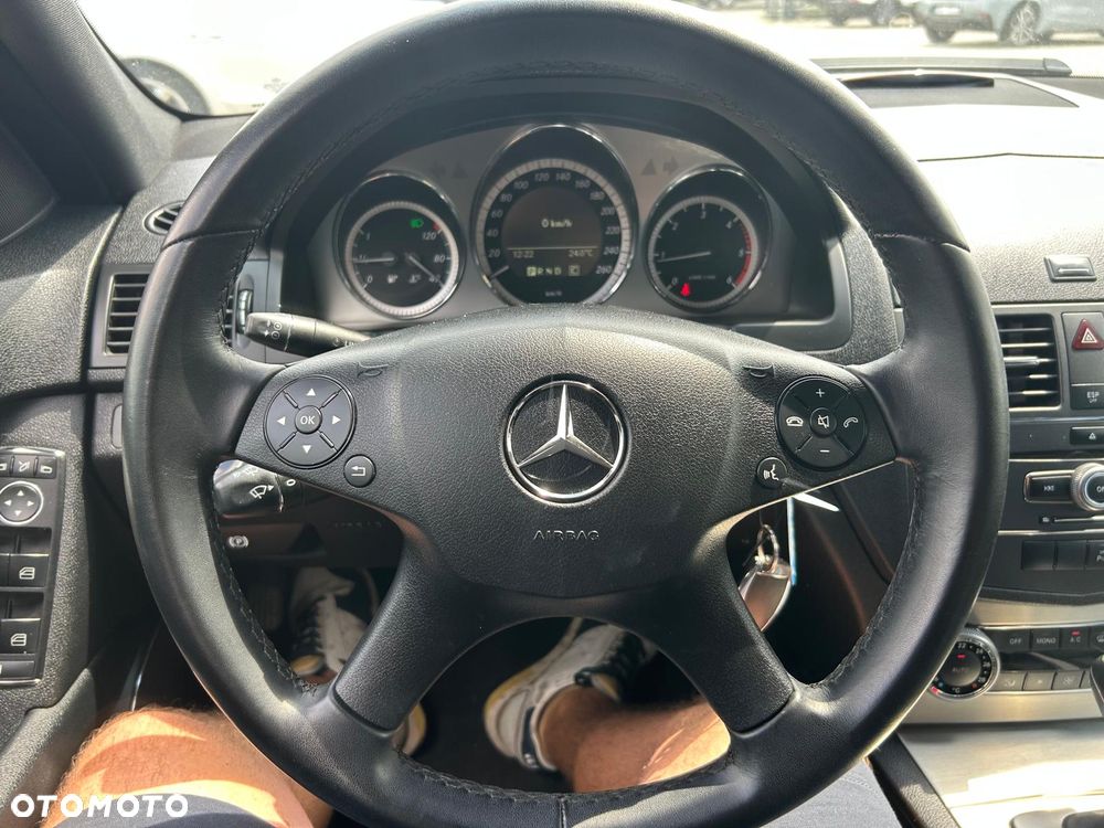 Mercedes-Benz Klasa C 220 CDI DPF (BlueEFFICIENCY) 7G-TRONIC - 25