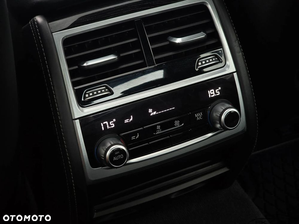 BMW Seria 7 730d xDrive - 32
