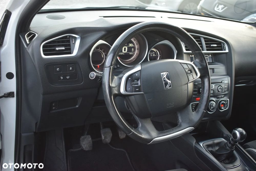DS Automobiles DS 4 - 6