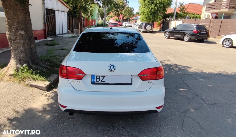 Volkswagen Jetta 1.6 TDI CR DPF Trendline - 10