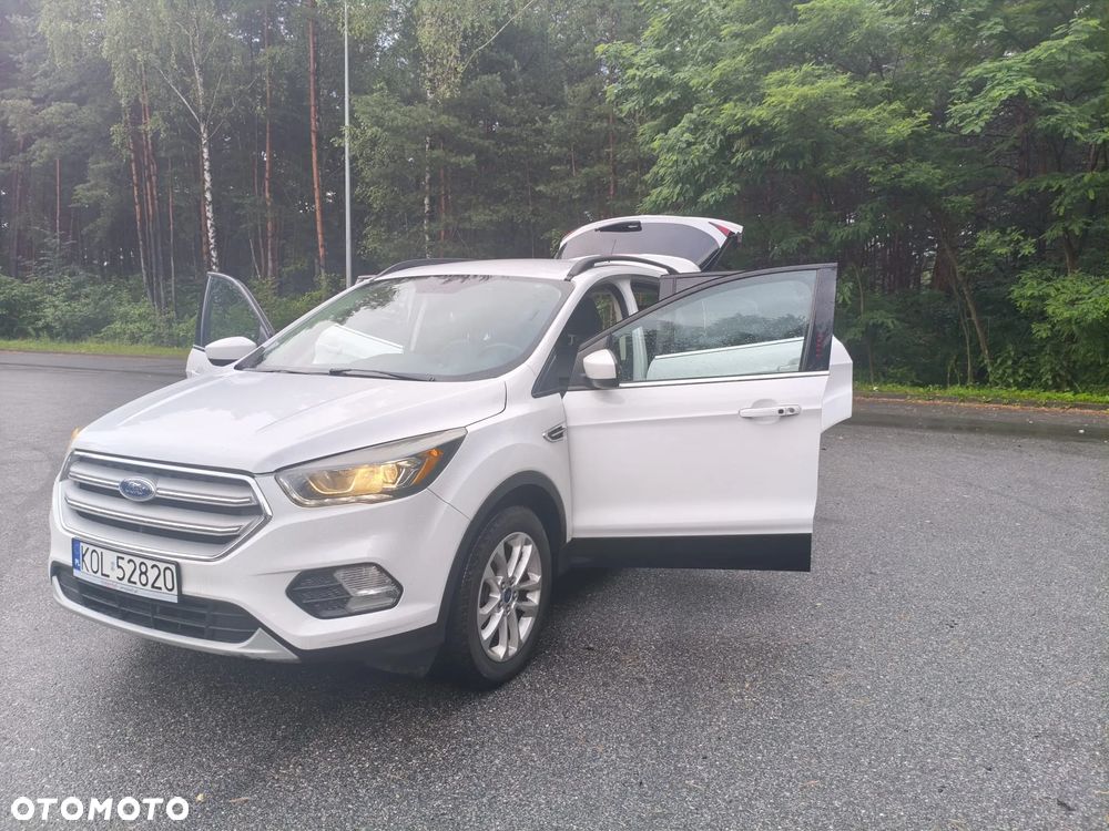 Ford Escape 2.0 EcoBoost AWD Titanium - 24